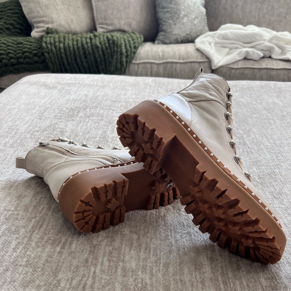 Rainer Booties - Picture 6 of 8